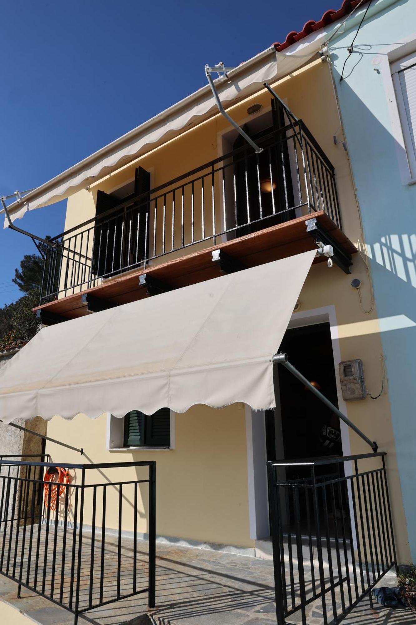 Mary'S Villas Plomari Exterior photo